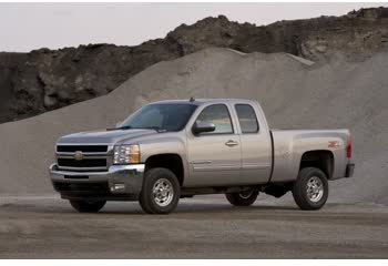 2007 Chevrolet Silverado 2500 HD II (GMT900) Extended Cab Long Box 6.6 Duramax TD V8 (365 Hp) 4WD Automatic thumb image