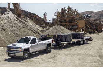 2015 Chevrolet Silverado 3500 HD III (K2XX) Regular Cab Long Box 6.6 Duramax TD V8 (397 Hp) 4WD SRW Automatic thumb image