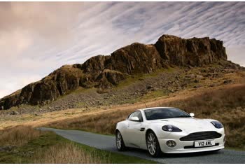 المواصفات والتفاصيل التقنية الكاملة 2005 Aston Martin V12 Vanquish S 6.0 V12 (527 Hp) Automatic