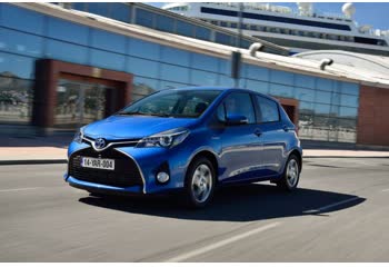 2014 Toyota Yaris III (facelift 2014) 1.5 (100 Hp) Hybrid e-CVT thumb image