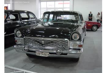 GAZ 13