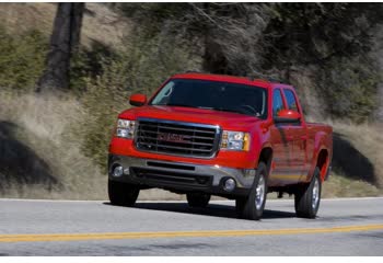 2007 GMC Sierra 2500HD III (GMT900) Crew Cab Standard Box 6.6 Duramax TD V8 (365 Hp) Automatic thumb image