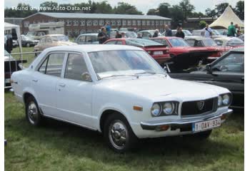 mazda Sedan (S102A)