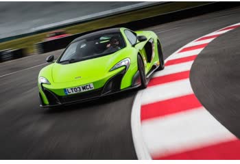 2015 McLaren 675LT Coupe 3.8 V8 (675 Hp) SSG thumb image
