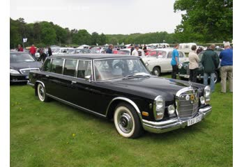 Mercedes-Benz W100 Pullman