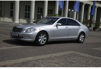 المواصفات والتفاصيل التقنية الكاملة 2005 Mercedes-Benz S-class Long (V221) S 350 (272 Hp) 4MATIC 7G-TRONIC