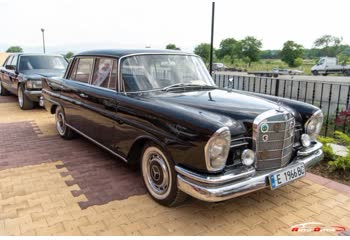 Mercedes-Benz Fintail