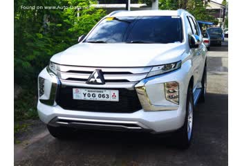 2019 Mitsubishi Montero Sport III (facelift 2019) 2.4 Clean Diesel (181 Hp) thumb image