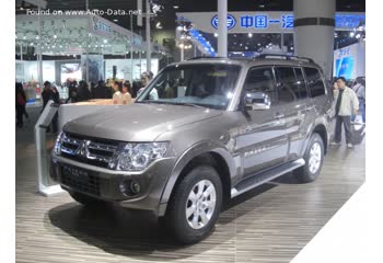 المواصفات والتفاصيل التقنية الكاملة 2012 Mitsubishi Pajero IV (facelift 2012) 3.2 DI-DC (197 Hp) L 4x4 7 Seat