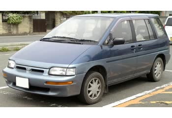 1992 Nissan Prairie (M11) 2.4 i (133 Hp) thumb image