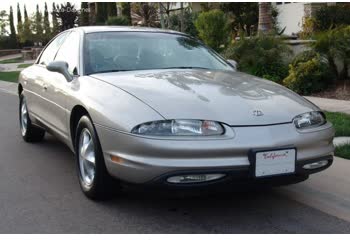 Oldsmobile Aurora