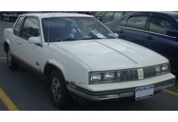 المواصفات والتفاصيل التقنية الكاملة 1984 Oldsmobile Cutlass Calais Coupe 2.5 i (106 Hp) Automatic