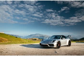 المواصفات والتفاصيل التقنية الكاملة 2021 Porsche 911 Targa (992) 4 GTS 3.0 (480 Hp) PDK