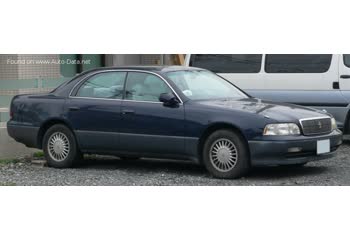 المواصفات والتفاصيل التقنية الكاملة 1993 Toyota Crown Majesta I (S140, facelift 1993) 4.0 i-Four V8 32V (260 Hp) 4x4 Automatic