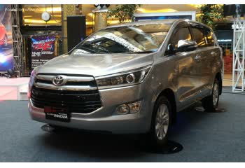 المواصفات والتفاصيل التقنية الكاملة 2015 Toyota Kijang Innova II 2.7i (166 Hp)