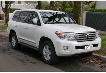 المواصفات والتفاصيل التقنية الكاملة 2013 Toyota Land Cruiser (J200, facelift 2013) 4.6 V8 (318 Hp) Automatic