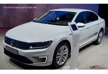 2015 Volkswagen Passat (B8) GTE 1.4 TSI (218 Hp) Plug-in Hybrid DSG thumb image