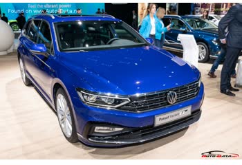 2019 Volkswagen Passat Variant (B8, facelift 2019) 1.5 TSI (150 Hp) DSG ACT thumb image